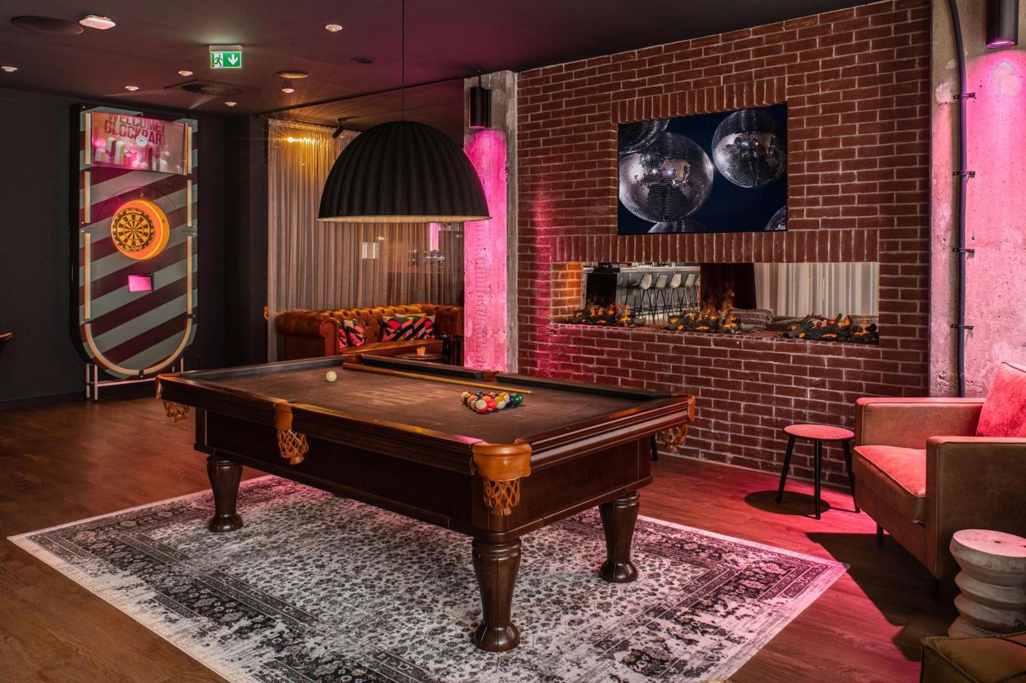 Pentahotel BRE Exteriör bild